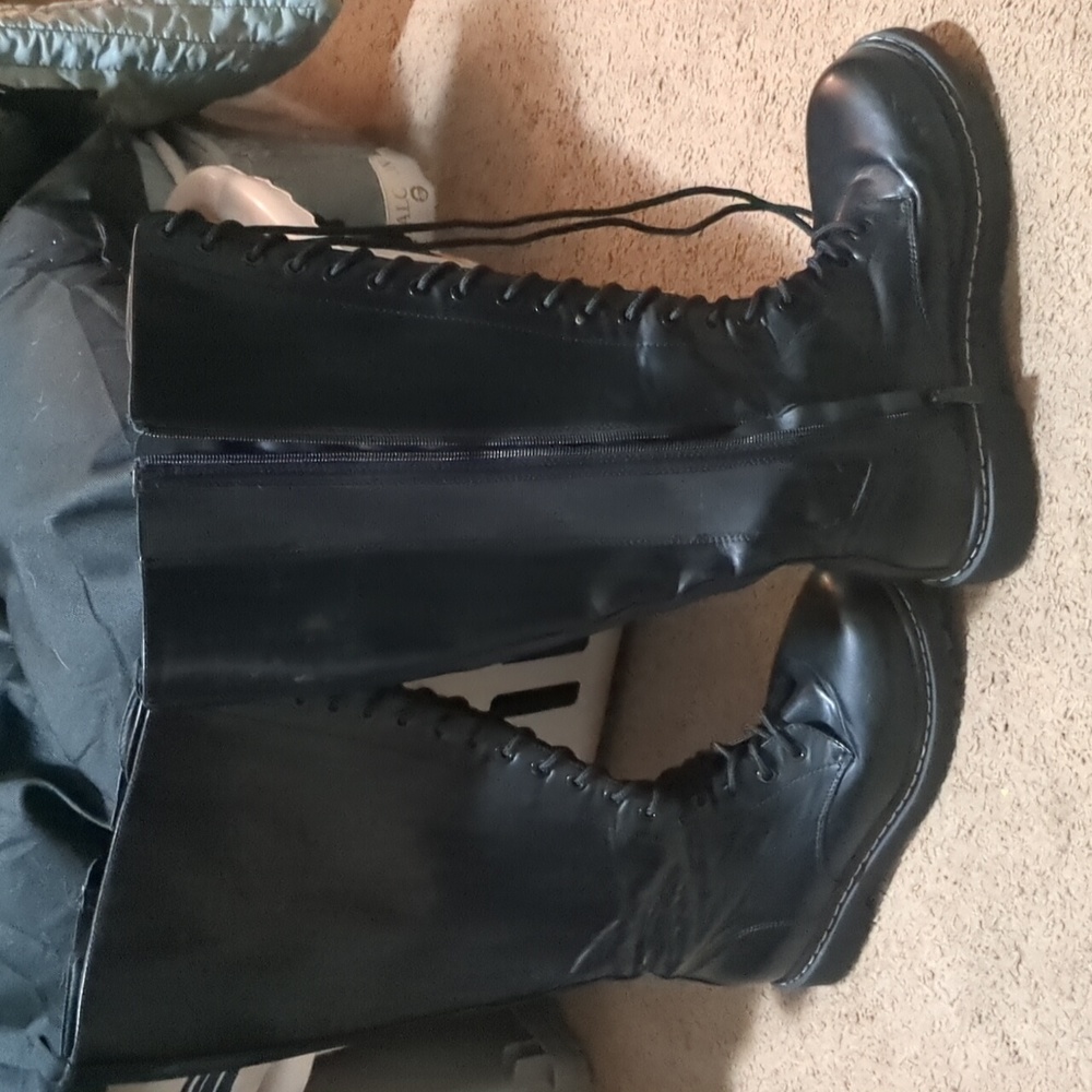 Torrid ladies 10w boots